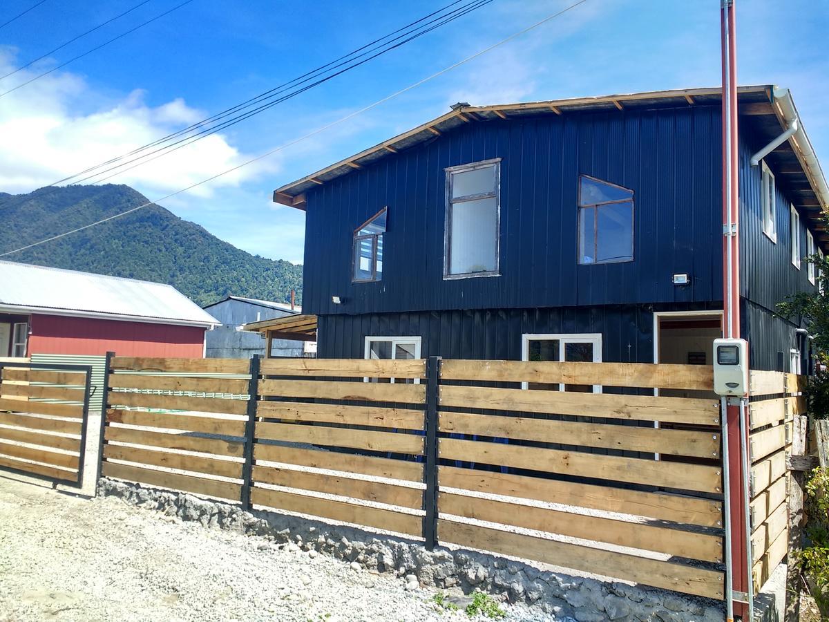 Quilda Hostel Hornopirén Extérieur photo